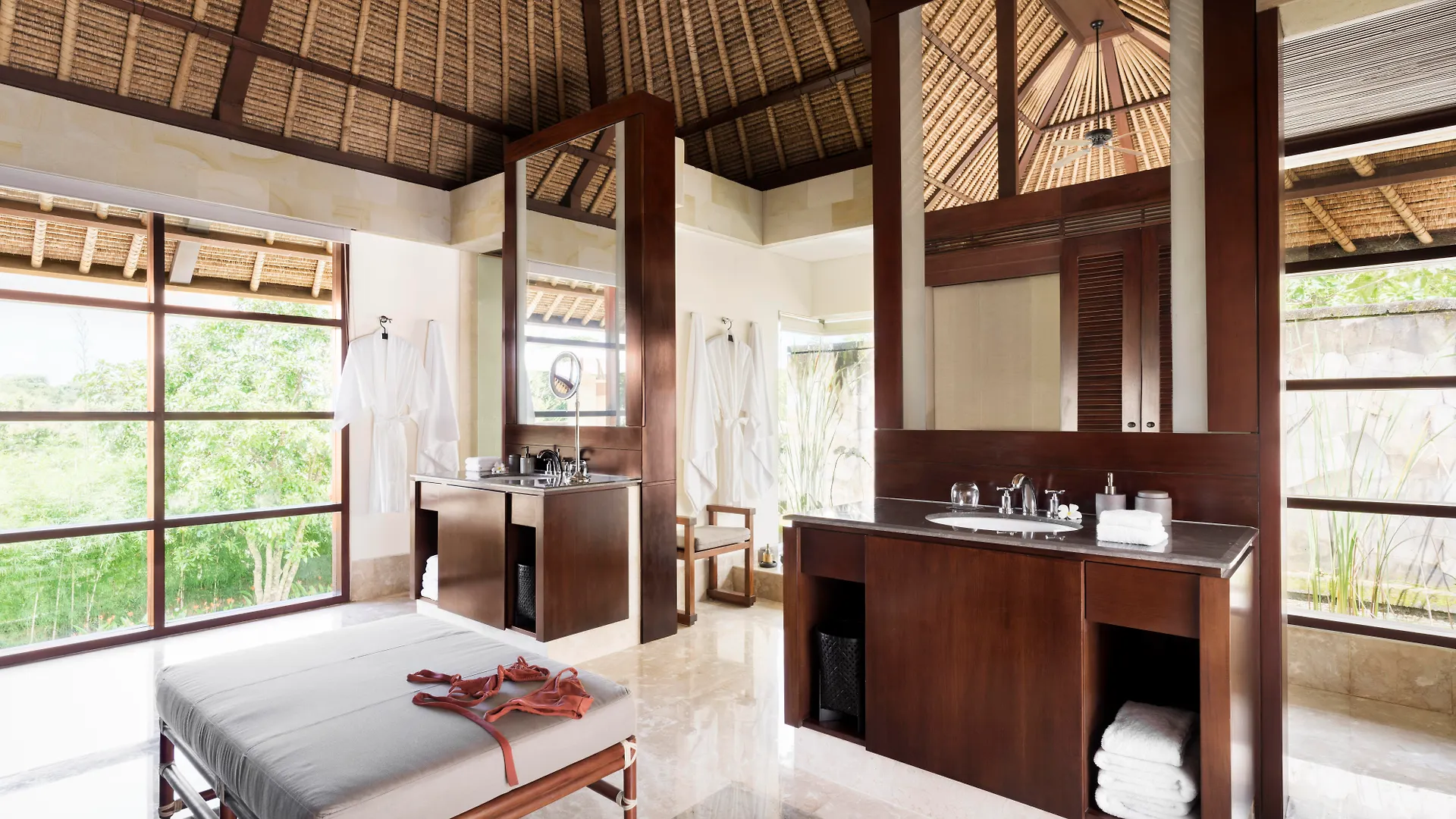 Revivo Wellness Resort Nusa Dua  5*, Nusa Dua (Bali)