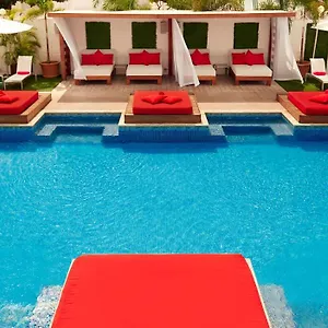 S 5*, Kingston Jamaica